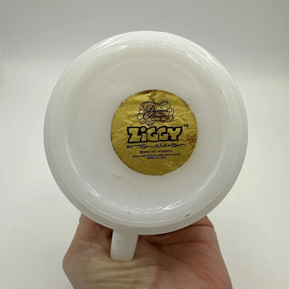 Vintage Ziggy Comic Mug Cup Milk Glass Coffee Break w/ Original Promo Sticker - Picture 8 of 11